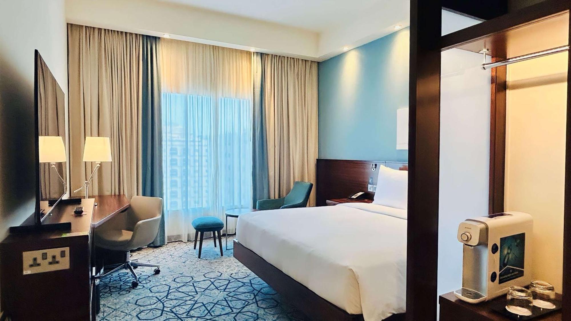 Hampton By Hilton Dubai Al Barsha Hotel Екстериор снимка